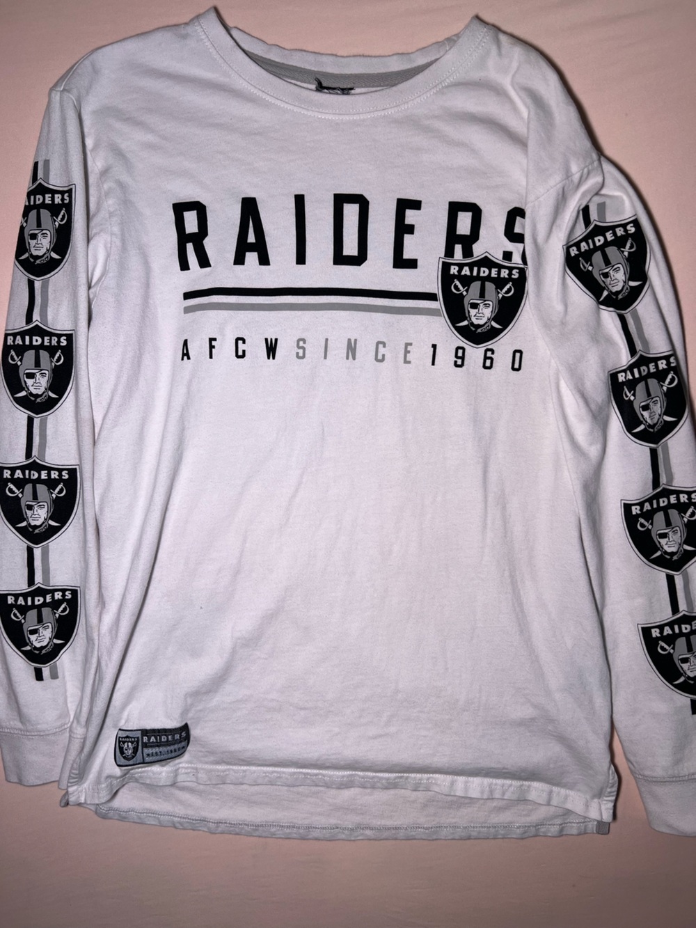 Riders by Lee White Raiders Long-Sleeve Graphic Tee